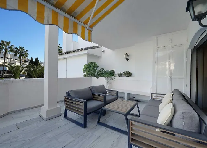Appartement 1104 First Line Golden Pool Marbellac